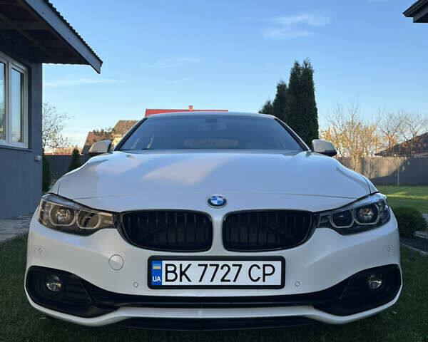Білий БМВ 4 Серія, об'ємом двигуна 2 л та пробігом 98 тис. км за 21700 $, фото 4 на Automoto.ua