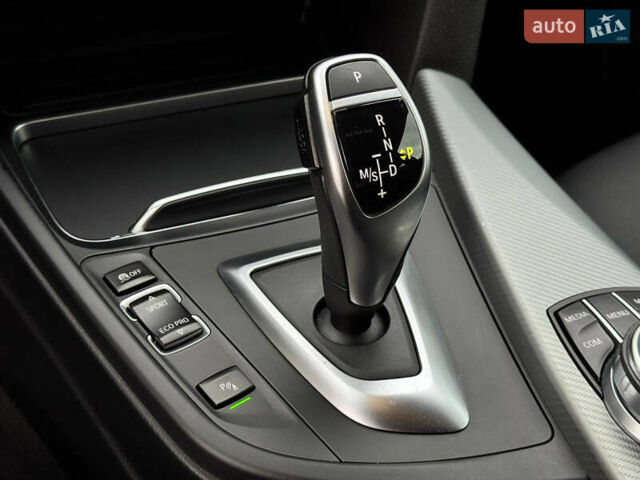 Белый БМВ 4 Серия, объемом двигателя 2 л и пробегом 86 тыс. км за 20900 $, фото 37 на Automoto.ua