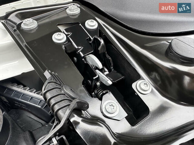 Белый БМВ 4 Серия, объемом двигателя 2 л и пробегом 88 тыс. км за 21000 $, фото 83 на Automoto.ua