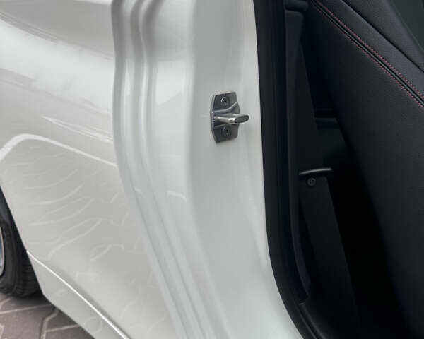 Білий БМВ 4 Серія, об'ємом двигуна 2 л та пробігом 87 тис. км за 21400 $, фото 36 на Automoto.ua