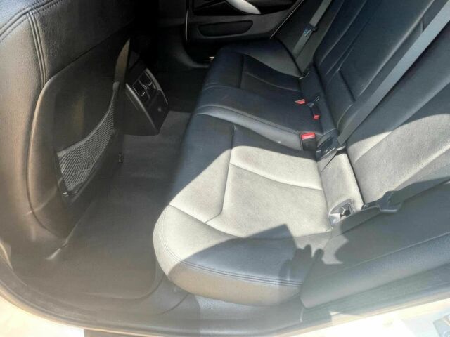 Белый БМВ 4 Серия, объемом двигателя 3 л и пробегом 80 тыс. км за 6000 $, фото 13 на Automoto.ua