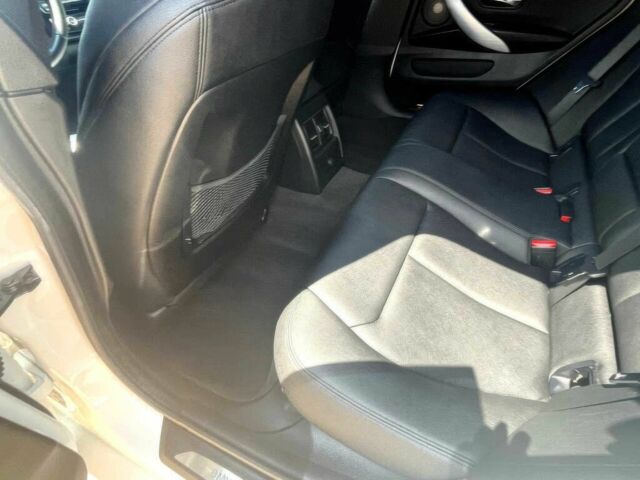 Белый БМВ 4 Серия, объемом двигателя 3 л и пробегом 80 тыс. км за 6000 $, фото 15 на Automoto.ua