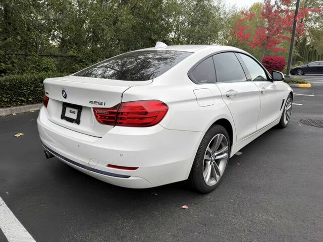 Білий БМВ 4 Серія, об'ємом двигуна 2 л та пробігом 80 тис. км за 6000 $, фото 3 на Automoto.ua