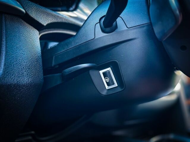 Белый БМВ 4 Серия, объемом двигателя 2 л и пробегом 155 тыс. км за 18499 $, фото 13 на Automoto.ua