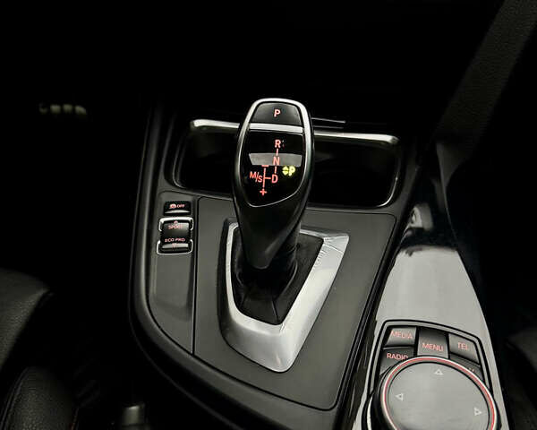 Черный БМВ 4 Серия, объемом двигателя 2 л и пробегом 177 тыс. км за 15000 $, фото 11 на Automoto.ua