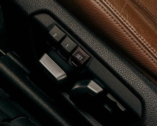 Черный БМВ 4 Серия, объемом двигателя 3 л и пробегом 170 тыс. км за 21000 $, фото 14 на Automoto.ua