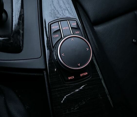 Чорний БМВ 4 Серія, об'ємом двигуна 2 л та пробігом 160 тис. км за 24999 $, фото 11 на Automoto.ua