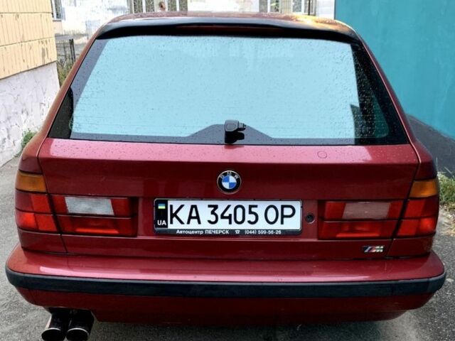 Красный БМВ 4 Серия, объемом двигателя 2.5 л и пробегом 325 тыс. км за 4000 $, фото 1 на Automoto.ua