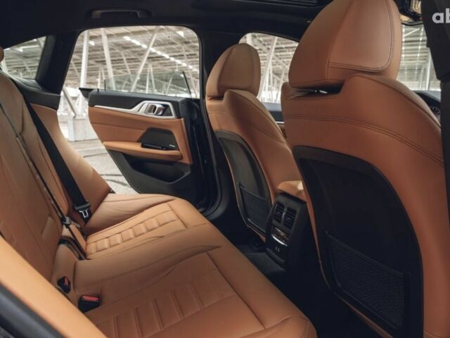 БМВ 4 Серия, объемом двигателя 0 л и пробегом 0 тыс. км за 50140 $, фото 9 на Automoto.ua