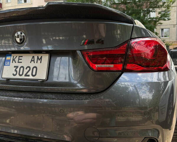 Серый БМВ 4 Серия, объемом двигателя 3 л и пробегом 315 тыс. км за 22500 $, фото 17 на Automoto.ua