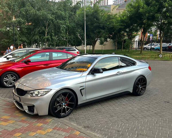 Серый БМВ 4 Серия, объемом двигателя 2 л и пробегом 124 тыс. км за 18999 $, фото 6 на Automoto.ua