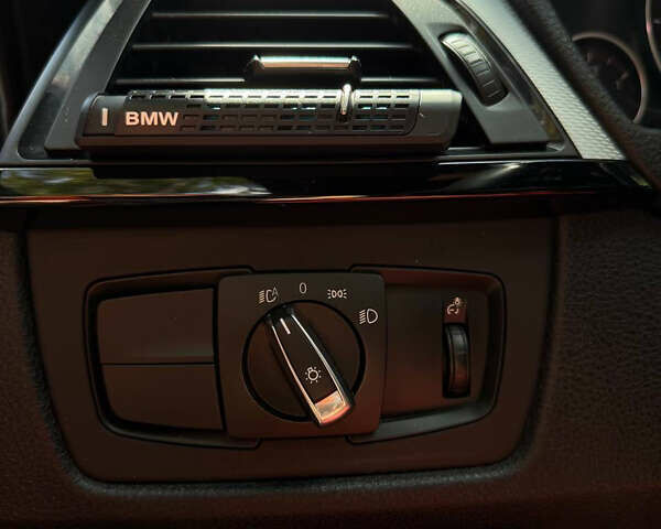 Серый БМВ 4 Серия, объемом двигателя 3 л и пробегом 315 тыс. км за 22500 $, фото 26 на Automoto.ua