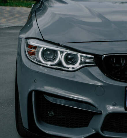 Серый БМВ 4 Серия, объемом двигателя 2.98 л и пробегом 175 тыс. км за 21000 $, фото 2 на Automoto.ua