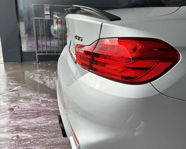 Серый БМВ 4 Серия, объемом двигателя 2.98 л и пробегом 184 тыс. км за 20500 $, фото 6 на Automoto.ua