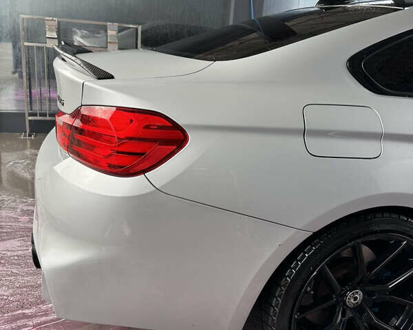 Серый БМВ 4 Серия, объемом двигателя 2.98 л и пробегом 184 тыс. км за 20500 $, фото 5 на Automoto.ua