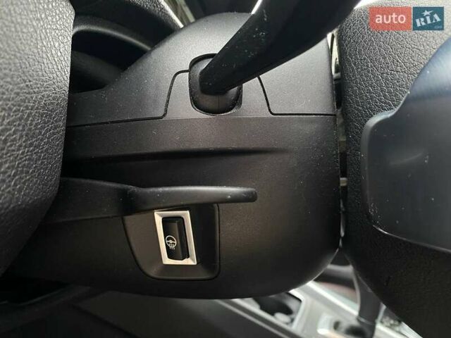 Серый БМВ 4 Серия, объемом двигателя 2 л и пробегом 165 тыс. км за 15600 $, фото 12 на Automoto.ua