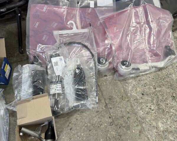 Серый БМВ 4 Серия, объемом двигателя 2 л и пробегом 120 тыс. км за 22500 $, фото 39 на Automoto.ua