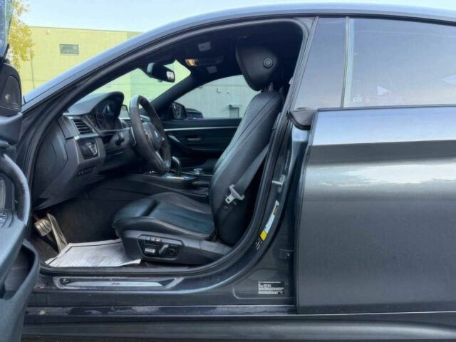 Серый БМВ 4 Серия, объемом двигателя 3 л и пробегом 58 тыс. км за 12000 $, фото 10 на Automoto.ua