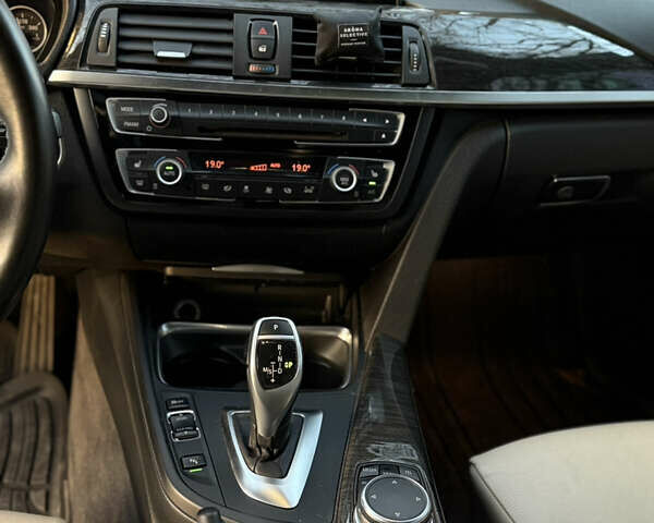 Синий БМВ 4 Серия, объемом двигателя 2.98 л и пробегом 146 тыс. км за 19900 $, фото 27 на Automoto.ua