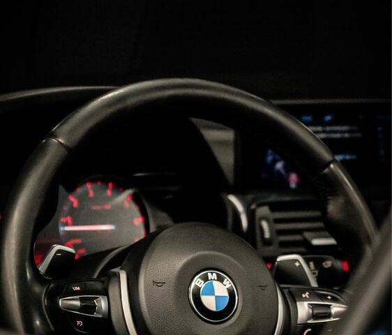 Синий БМВ 4 Серия, объемом двигателя 3 л и пробегом 160 тыс. км за 20000 $, фото 3 на Automoto.ua