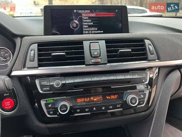 Синій БМВ 4 Серія, об'ємом двигуна 3 л та пробігом 133 тис. км за 18000 $, фото 16 на Automoto.ua