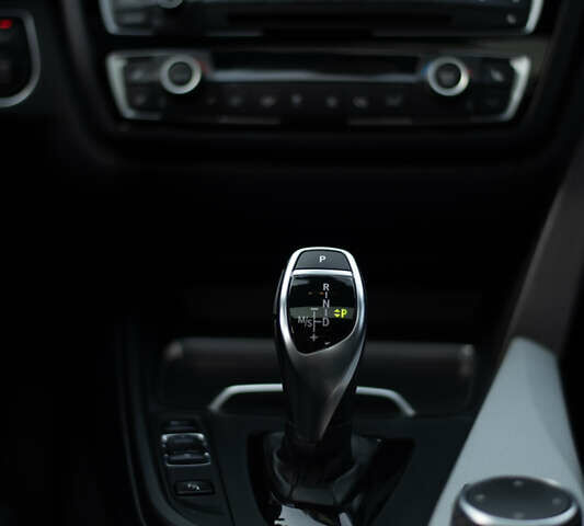 Синий БМВ 4 Серия, объемом двигателя 2 л и пробегом 163 тыс. км за 23100 $, фото 26 на Automoto.ua