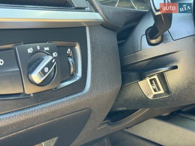 Синий БМВ 4 Серия, объемом двигателя 2 л и пробегом 261 тыс. км за 16900 $, фото 18 на Automoto.ua