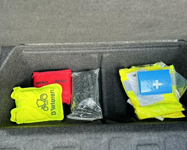 Синій БМВ 4 Серія, об'ємом двигуна 2 л та пробігом 234 тис. км за 18999 $, фото 19 на Automoto.ua