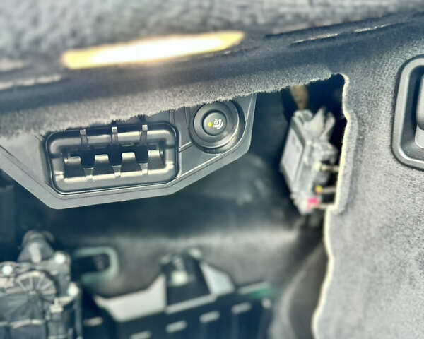 Синій БМВ 4 Серія, об'ємом двигуна 2 л та пробігом 234 тис. км за 18999 $, фото 25 на Automoto.ua