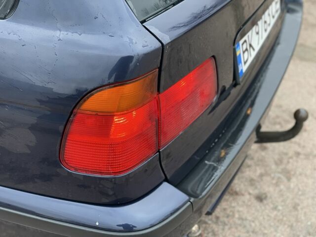 Синий БМВ 4 Серия, объемом двигателя 2.5 л и пробегом 367 тыс. км за 3850 $, фото 8 на Automoto.ua