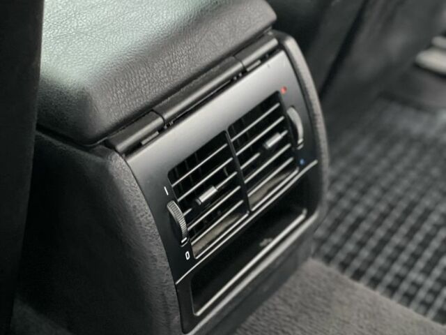 Синий БМВ 4 Серия, объемом двигателя 2.5 л и пробегом 367 тыс. км за 3850 $, фото 17 на Automoto.ua