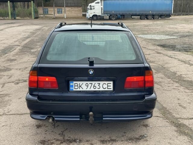 Синий БМВ 4 Серия, объемом двигателя 2.5 л и пробегом 367 тыс. км за 3850 $, фото 4 на Automoto.ua