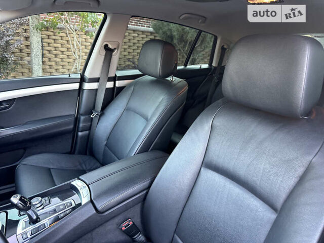 Белый БМВ 5 Серия ГТ, объемом двигателя 3 л и пробегом 254 тыс. км за 19900 $, фото 21 на Automoto.ua