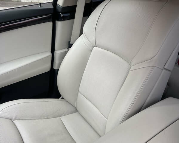 Белый БМВ 5 Серия ГТ, объемом двигателя 2.99 л и пробегом 180 тыс. км за 19500 $, фото 12 на Automoto.ua