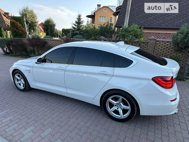 Белый БМВ 5 Серия ГТ, объемом двигателя 3 л и пробегом 254 тыс. км за 19900 $, фото 16 на Automoto.ua