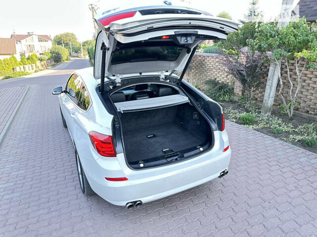 Белый БМВ 5 Серия ГТ, объемом двигателя 3 л и пробегом 254 тыс. км за 19900 $, фото 28 на Automoto.ua