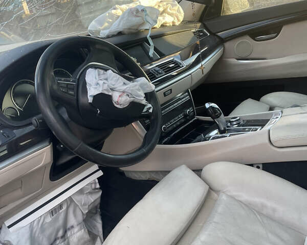 Белый БМВ 5 Серия ГТ, объемом двигателя 3 л и пробегом 230 тыс. км за 6500 $, фото 4 на Automoto.ua
