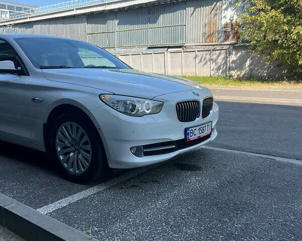 Белый БМВ 5 Серия ГТ, объемом двигателя 3 л и пробегом 192 тыс. км за 19300 $, фото 8 на Automoto.ua