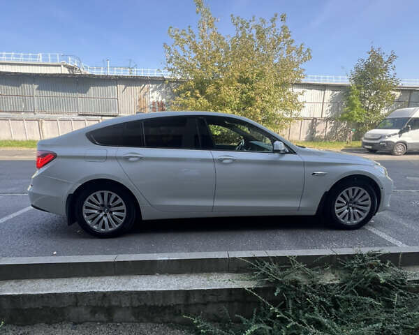 Белый БМВ 5 Серия ГТ, объемом двигателя 3 л и пробегом 192 тыс. км за 19300 $, фото 7 на Automoto.ua