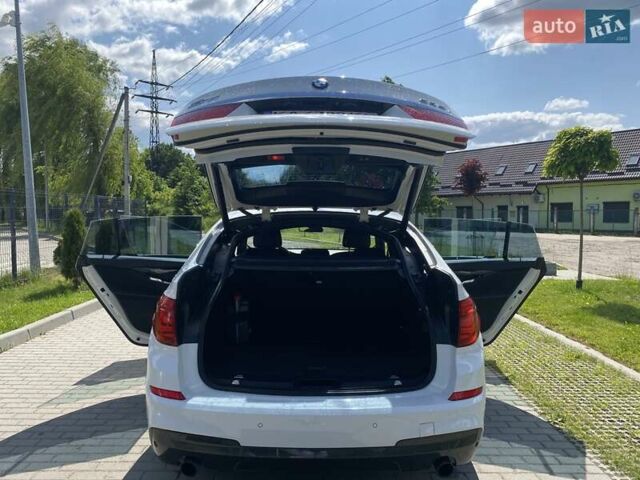 Білий БМВ 5 Серія ГТ, об'ємом двигуна 2.98 л та пробігом 150 тис. км за 15000 $, фото 6 на Automoto.ua