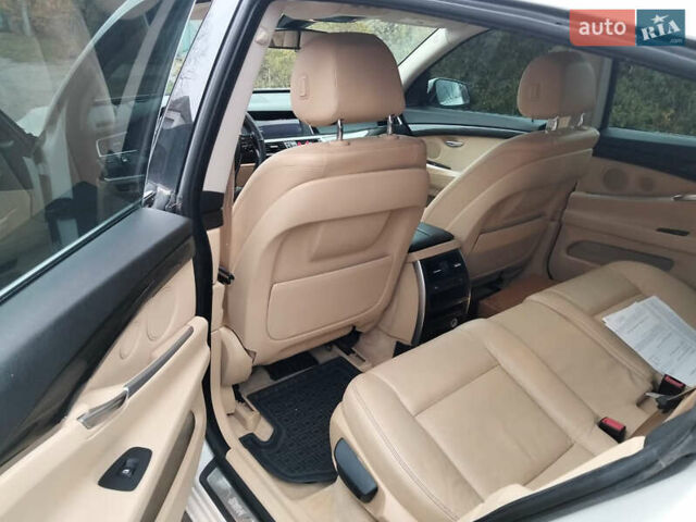 Белый БМВ 5 Серия ГТ, объемом двигателя 2.98 л и пробегом 151 тыс. км за 17500 $, фото 5 на Automoto.ua