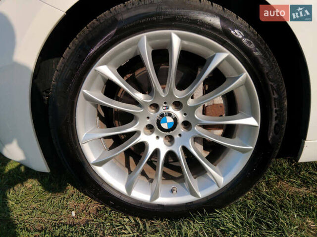 Белый БМВ 5 Серия ГТ, объемом двигателя 2.98 л и пробегом 91 тыс. км за 21499 $, фото 9 на Automoto.ua