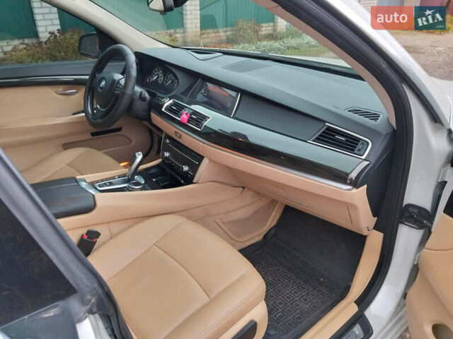 Белый БМВ 5 Серия ГТ, объемом двигателя 2.98 л и пробегом 151 тыс. км за 17500 $, фото 6 на Automoto.ua