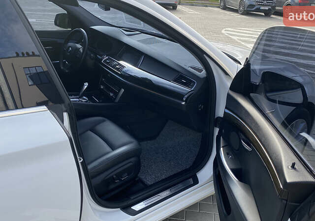 БМВ 5 Серия ГТ 2014 в Ровно на Automoto.ua Белый БМВ 5 Серия ГТ, объемом двигателя 3 л и пробегом 160 тыс. км за 24900 $, фото 25 на Automoto.ua