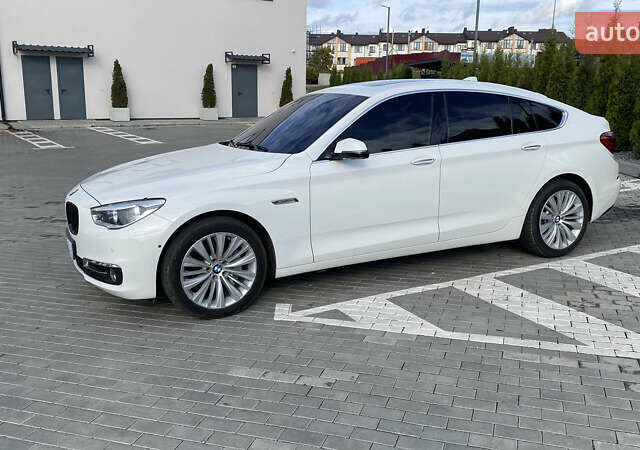 БМВ 5 Серия ГТ 2014 в Ровно на Automoto.ua Белый БМВ 5 Серия ГТ, объемом двигателя 3 л и пробегом 160 тыс. км за 24900 $, фото 3 на Automoto.ua