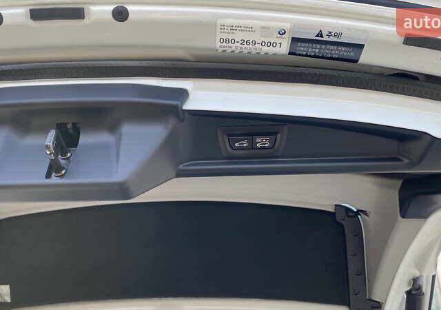 БМВ 5 Серия ГТ 2014 в Ровно на Automoto.ua Белый БМВ 5 Серия ГТ, объемом двигателя 3 л и пробегом 160 тыс. км за 24900 $, фото 22 на Automoto.ua