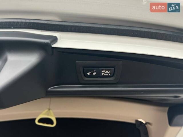 Белый БМВ 5 Серия ГТ, объемом двигателя 3 л и пробегом 156 тыс. км за 15990 $, фото 28 на Automoto.ua