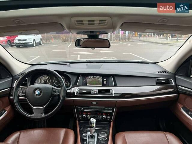 Белый БМВ 5 Серия ГТ, объемом двигателя 3 л и пробегом 156 тыс. км за 15990 $, фото 27 на Automoto.ua