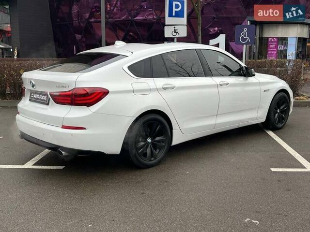 Белый БМВ 5 Серия ГТ, объемом двигателя 3 л и пробегом 156 тыс. км за 15990 $, фото 6 на Automoto.ua