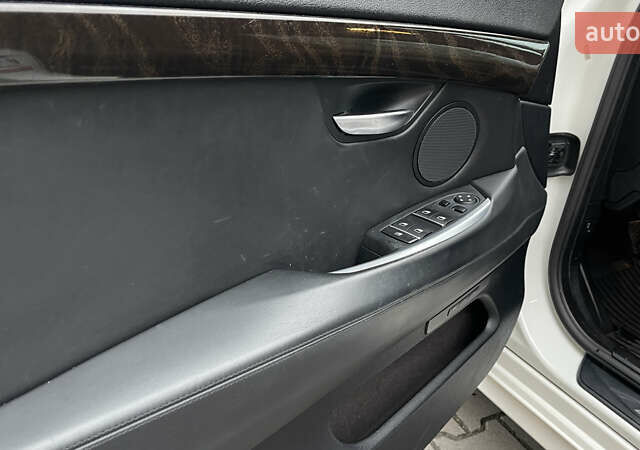 Белый БМВ 5 Серия ГТ, объемом двигателя 2.98 л и пробегом 122 тыс. км за 19900 $, фото 8 на Automoto.ua